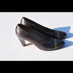 Salvatore Ferragamo low pumps